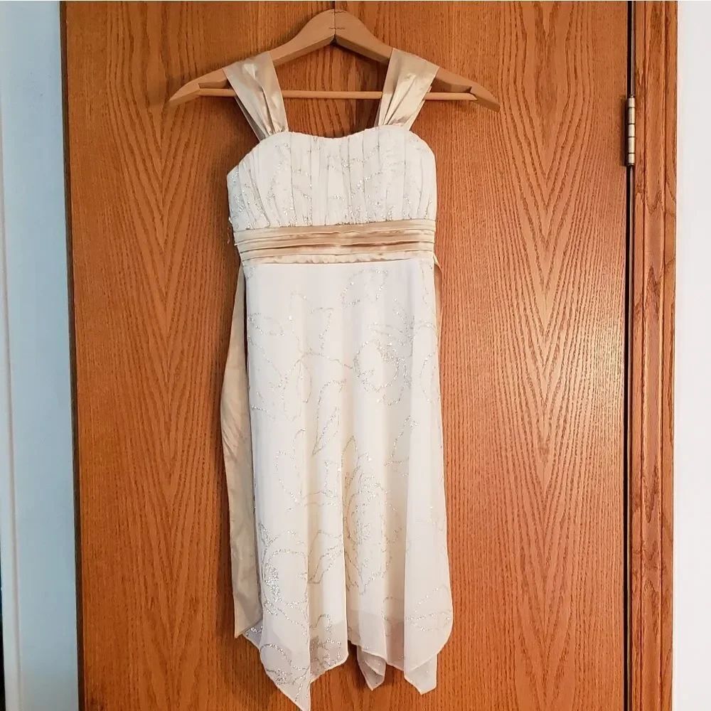 Lovely Cream Colored Formal Dress Girls Sz 8